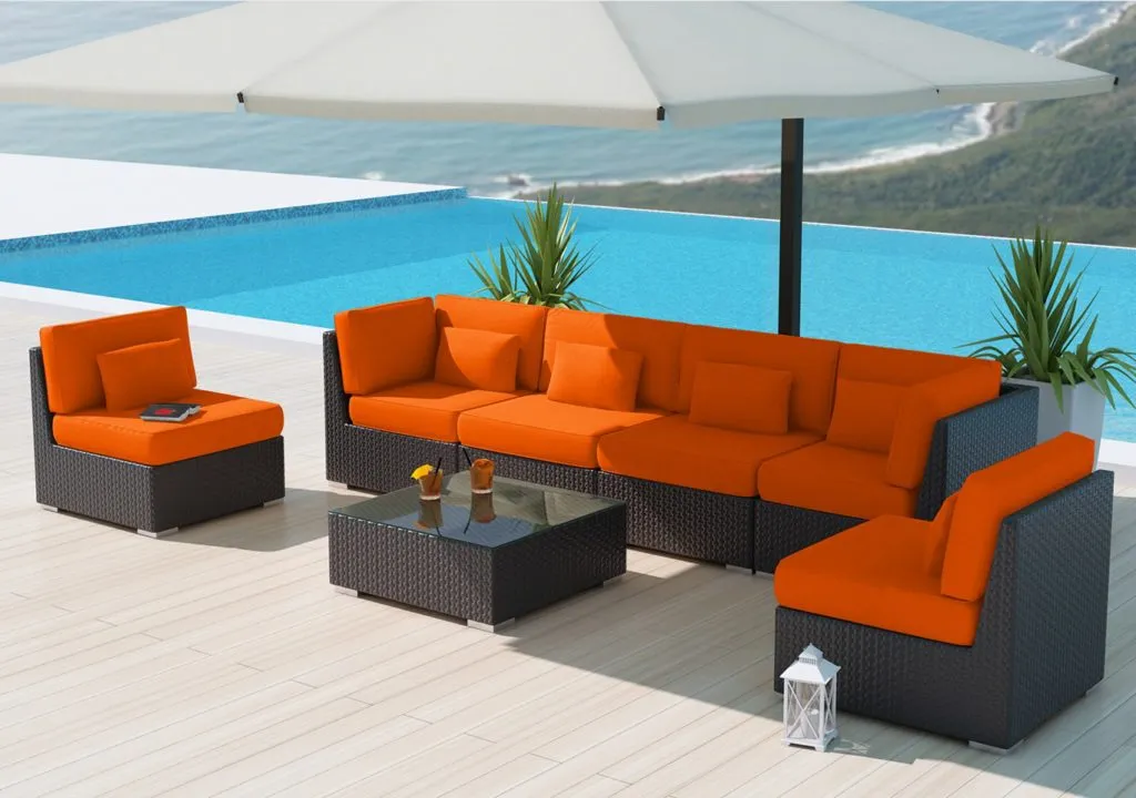 A Beautiful Modenzi PE Wicker Patio Set