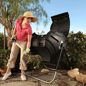 Not Difficult to get an Odorless Compost Bin with the Lifetime 60058 Compost Tumbler