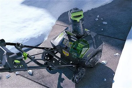 Greenworks PRO 20-Inch 80V Cordless Snow Blower