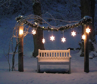 Creative Winter Garden Lighting. Source: Whimsical Woodland