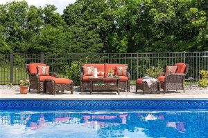 Sawyer Set by the Pool