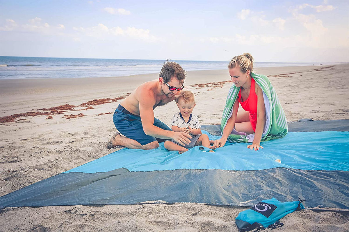 Best Beach Blanket OutsideModern